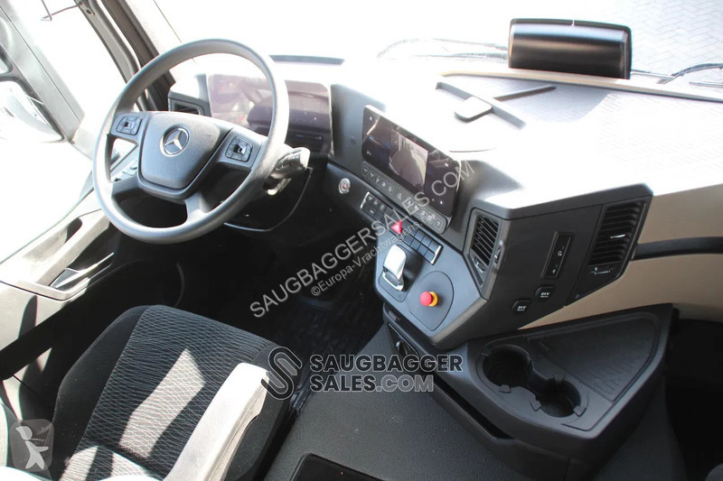 Camion Mercedes 3753 Amphitec Vortex 11000