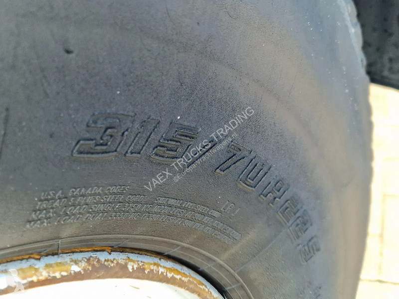 Kamion Volvo 330 4x2 - Carrier MT 18 Frigo -...