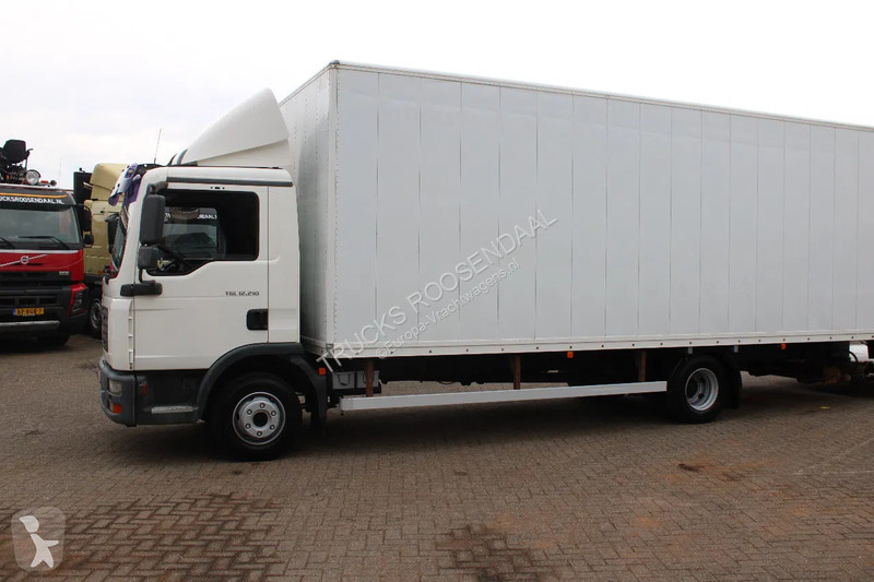Kamion MAN 12.210 + LIFT + MANUAL