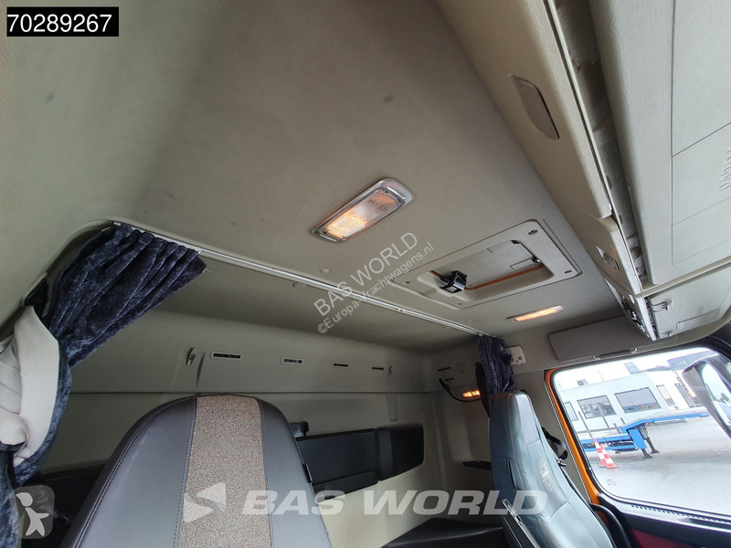 Kamion Volvo 420 6X2 Combi HMF 2120 K 4 Crane...