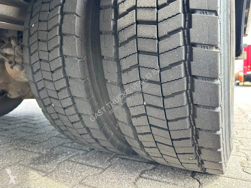 Kamion Iveco EuroCargo 180 Closed Box Saxas 12T...