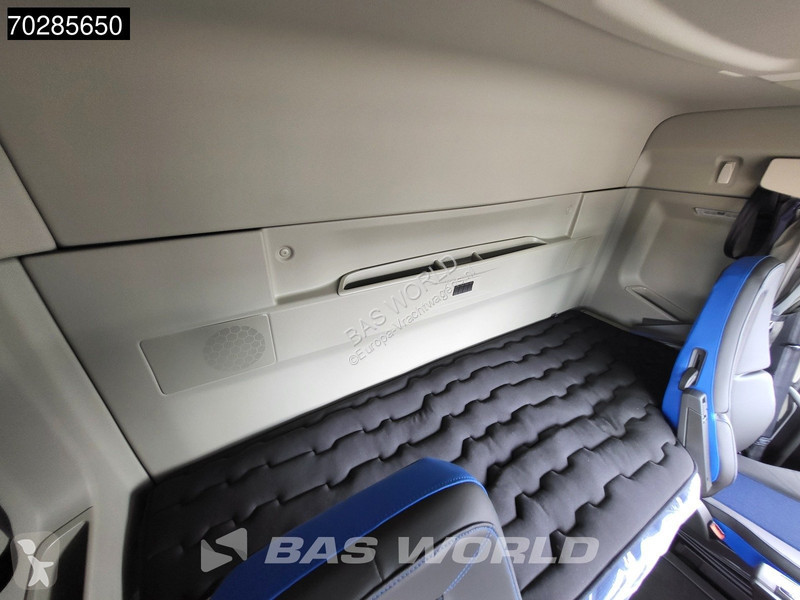 Camion Volvo 500 6X2 NEW! 21tons HIAB ULT21S59...