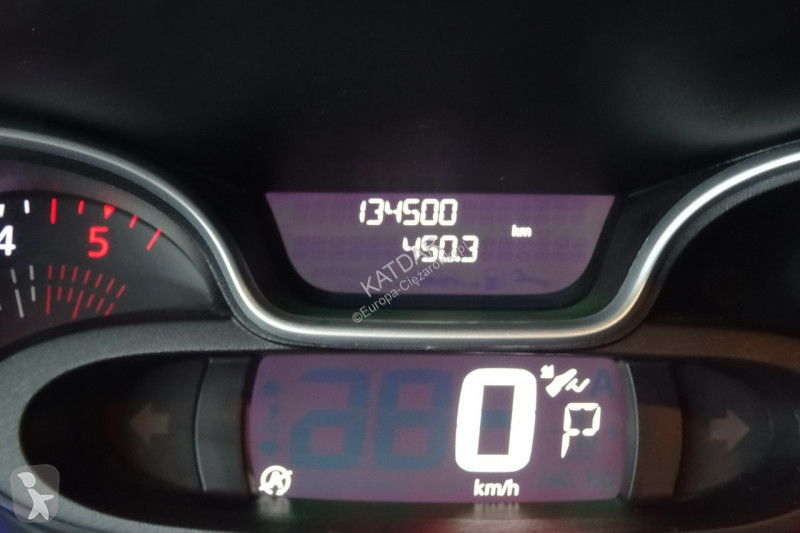 Véhicule utilitaire Renault TRAFIC L2H1 2.0dci...