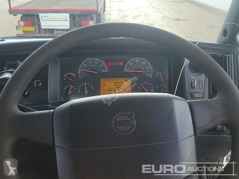 Camion Volvo FM300