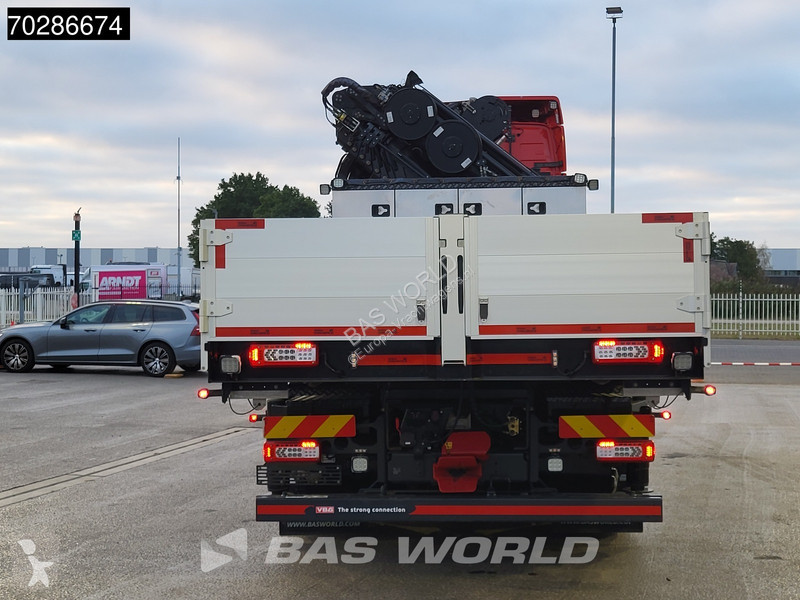 Vrachtwagen Volvo 650 8X2 HMF 7020K-RCS Crane +...