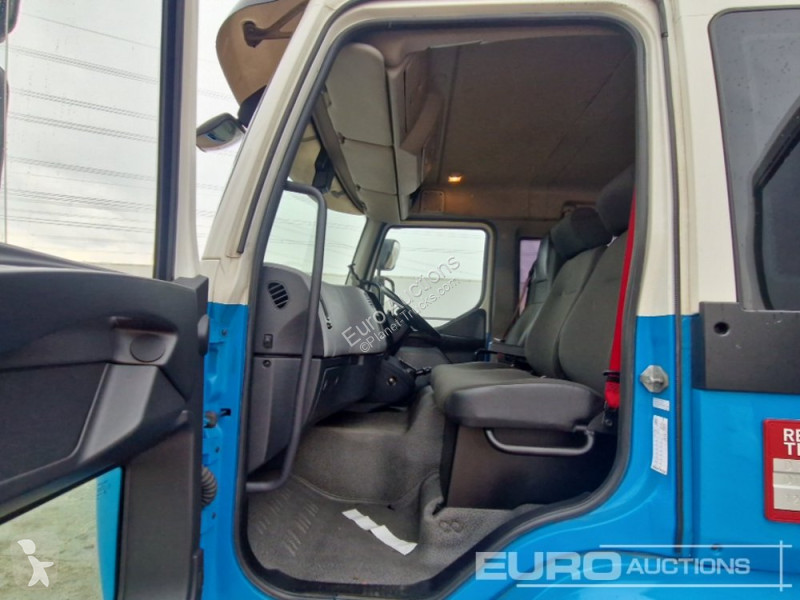 Camion Renault D210