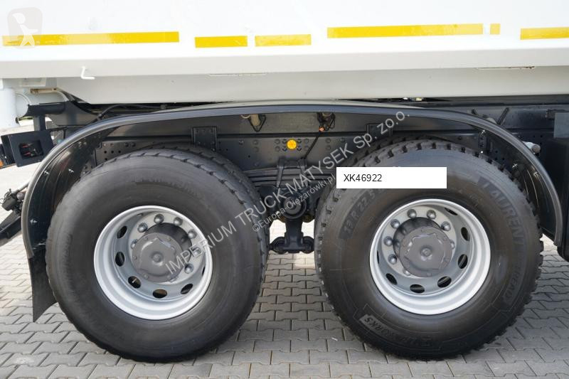 Camion Iveco TRAKKER 360