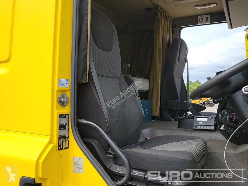 Vrachtwagen  CF75.310