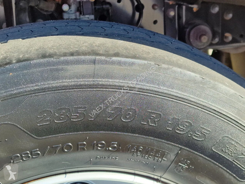 Camion Iveco EuroCargo 160 210 - Isotherm box -...