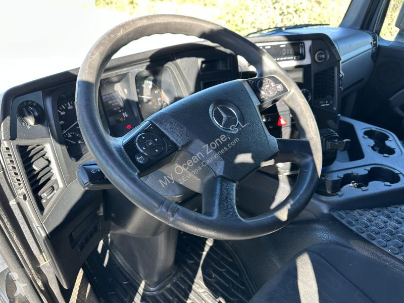 شاحنة Mercedes 2535