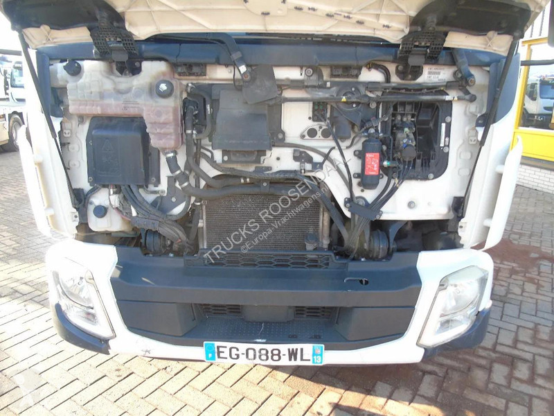 شاحنة Volvo 14.210 + ATP/FRC + CARRIER + LIFT +...