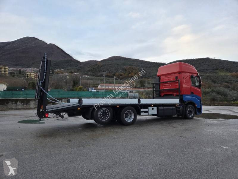 شاحنة Iveco