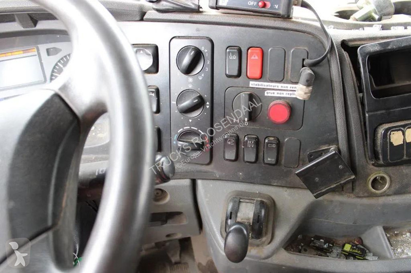 شاحنة Mercedes 2633 + 6x2 + euro 5 + manual