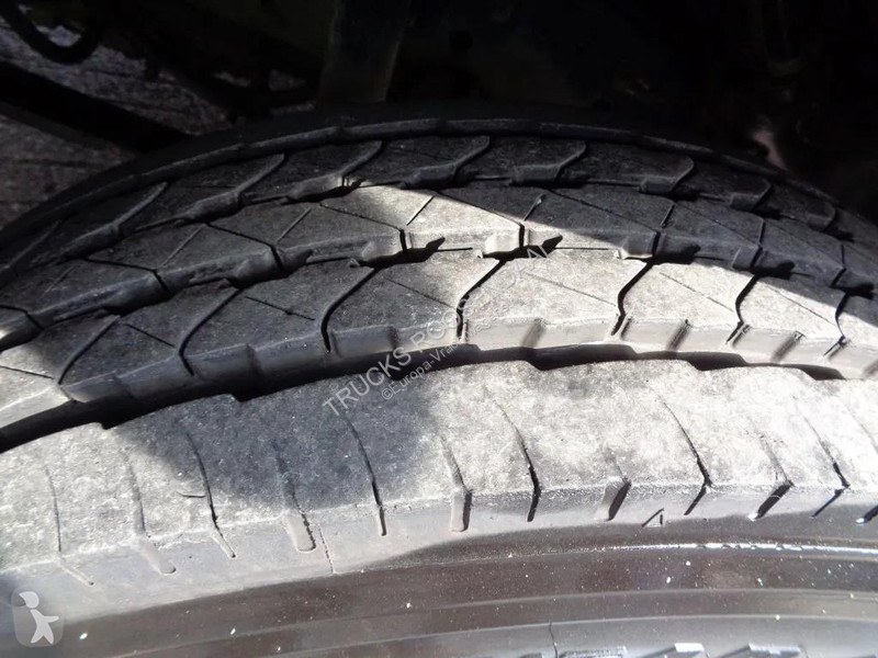 شاحنة Iveco 80EL21 Manual + Euro 6 + Dhollandia...