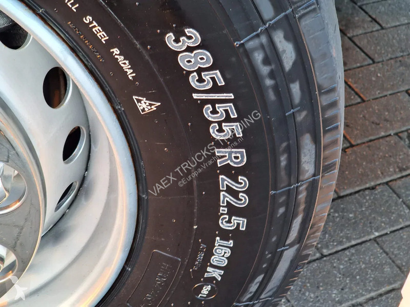 شاحنة Volvo 13460 Globetrotter 6x2*4 - BDF - I...