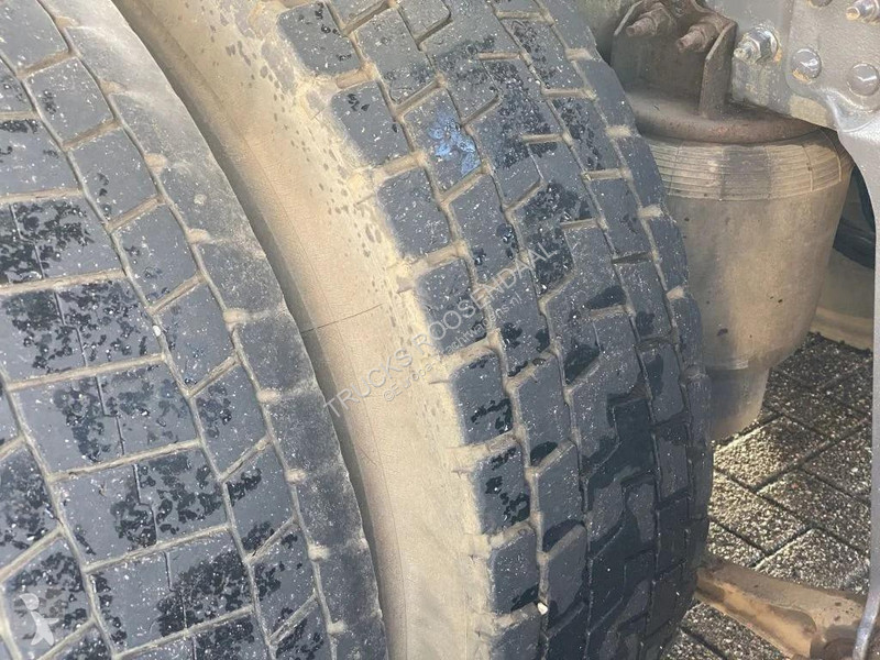شاحنة Volvo 370 + Euro 5 + Palfinger Z-Q170...