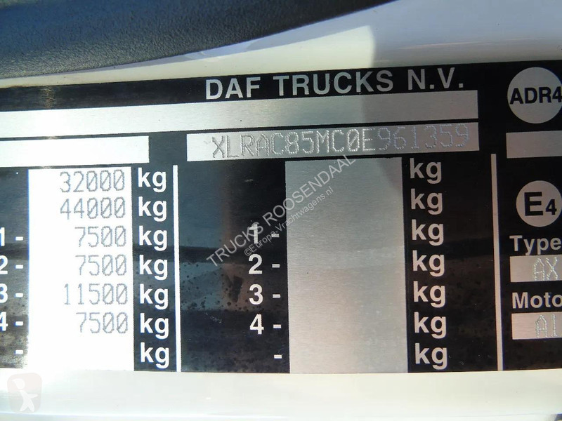 Camión DAF 85410 + 8X2 + PALFINGER 16002 +EURO...