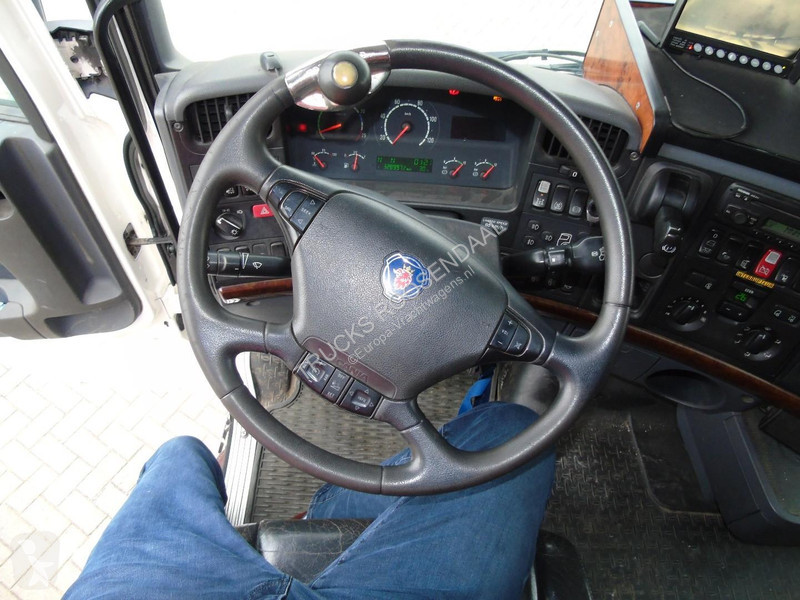شاحنة Scania + 18.000 + 6X2 + MANUAL