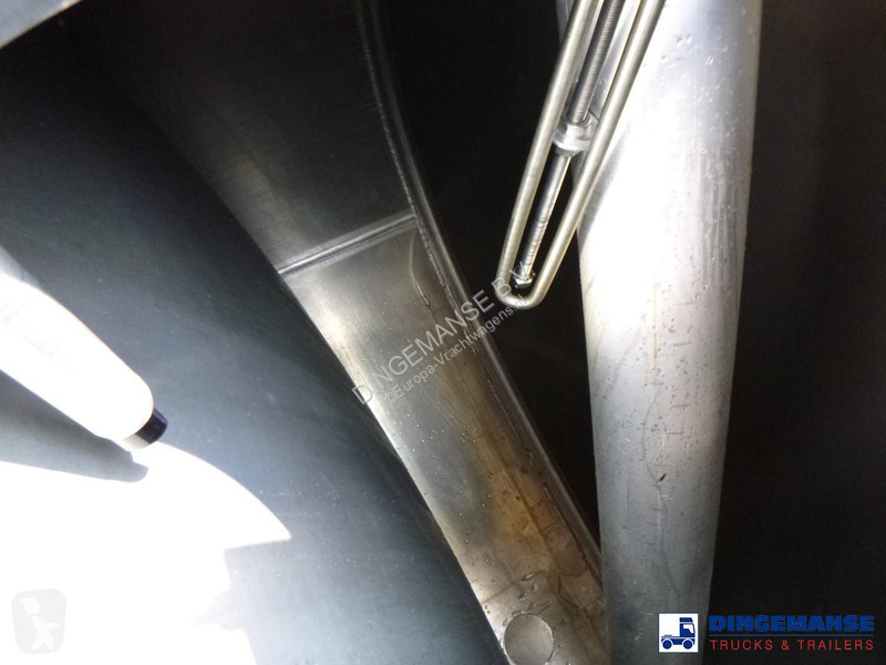 شاحنة Renault 270 dxi 4x2 fuel tank 13.7 m3 / 4...