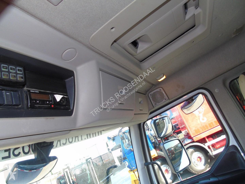 شاحنة Renault 12,220 + euro 5 + LIFT