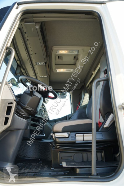 شاحنة Renault F215