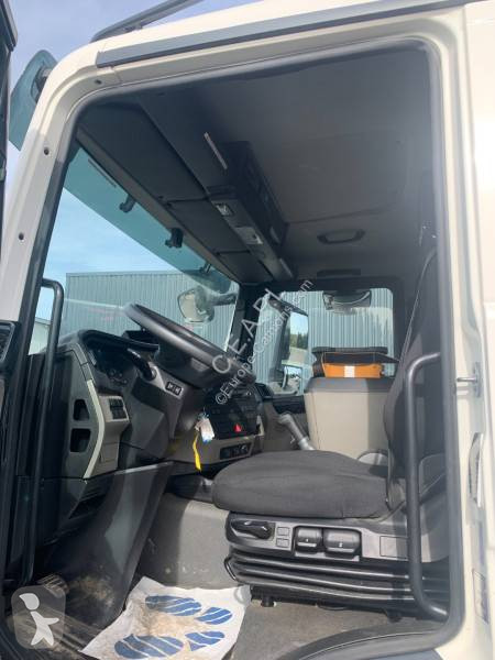 MAN  truck