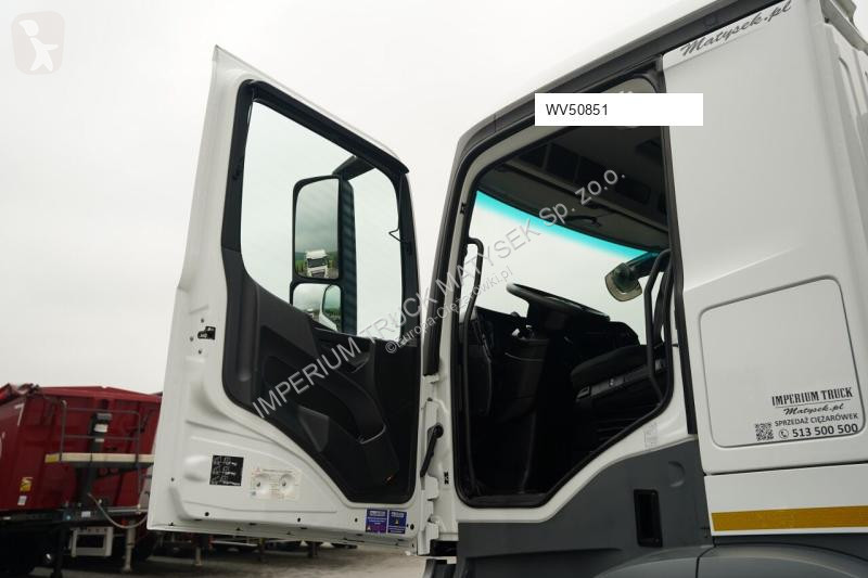 شاحنة Mercedes ACTROS 2038