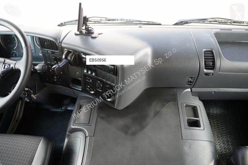 شاحنة Scania P 440 / 8x4 / WYWROTKA 2 STRONNA /...