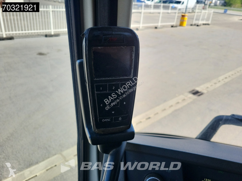 شاحنة Volvo 500  6X2 Chassis Full Air...