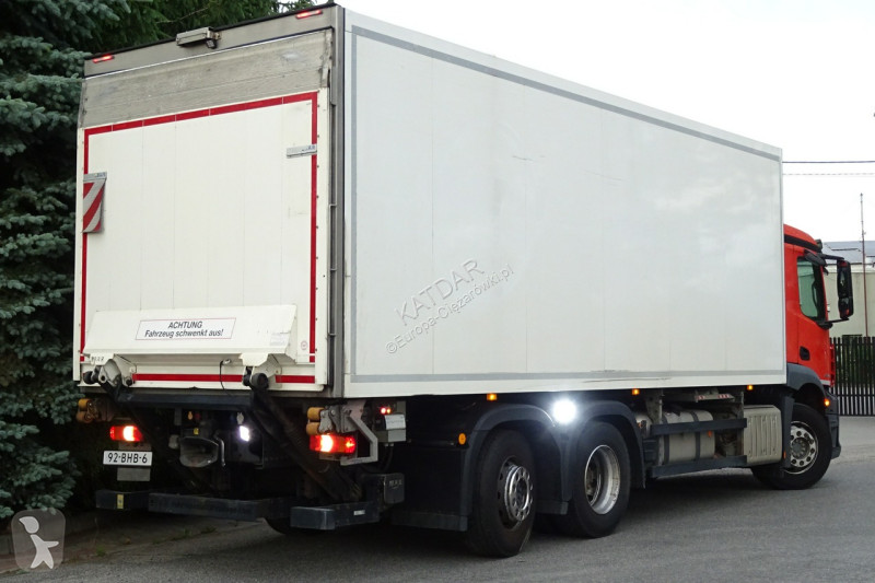 شاحنة Mercedes 2840 syp euro 6 kontener...