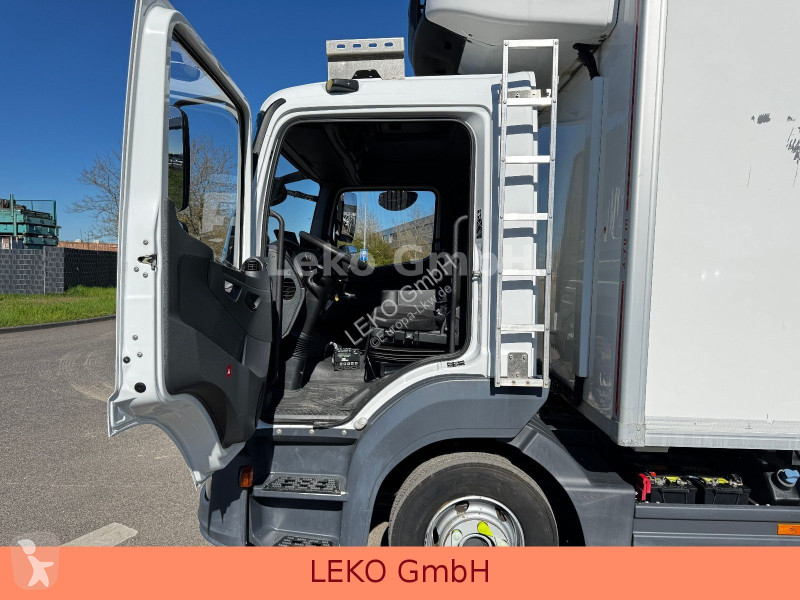 شاحنة Mercedes 1021 Mit Carrier Sp 1150Mt