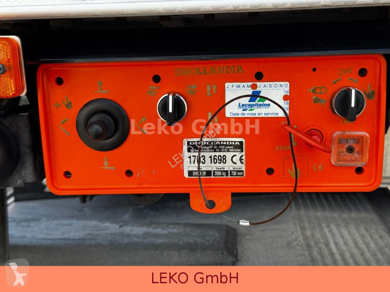 شاحنة Renault D  Mit Carrier Sp 850