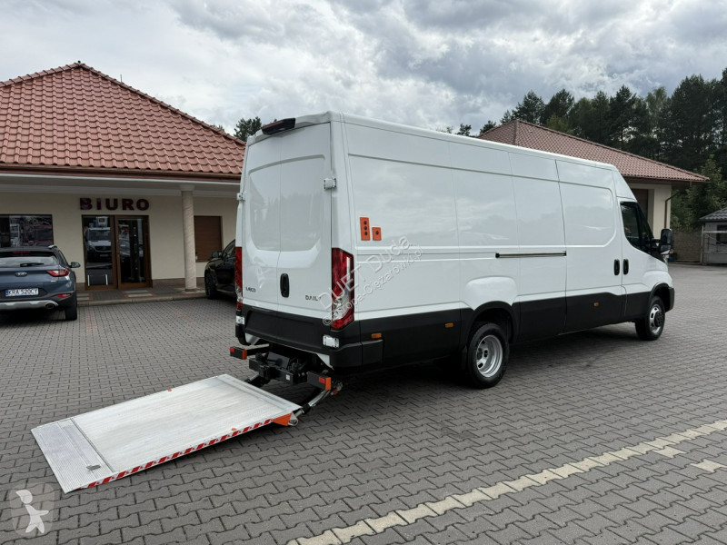 Camión Iveco 50C18 V