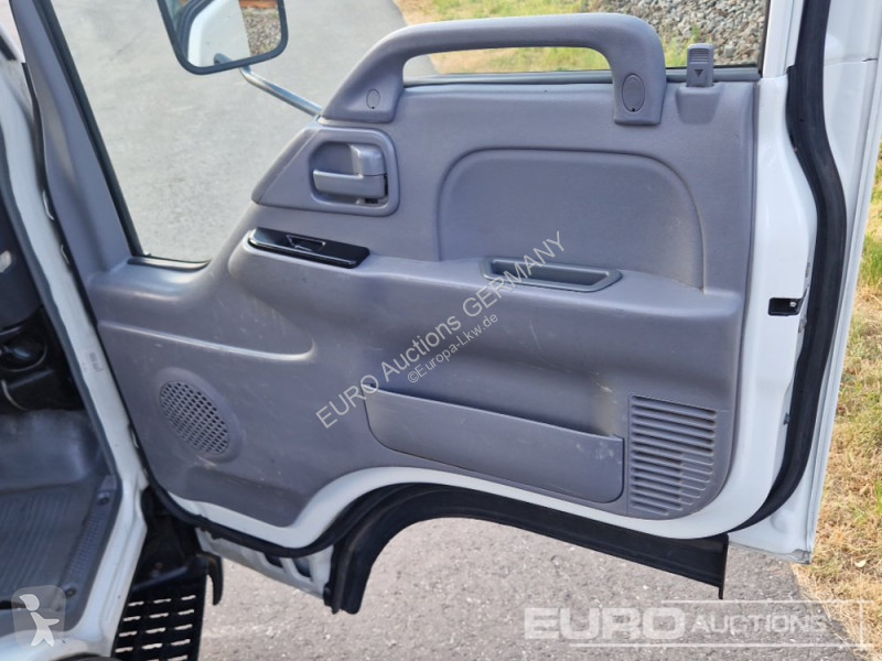 Kamión Isuzu NPR