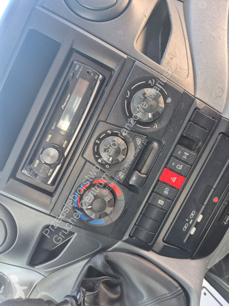 Samochód dostawczy Iveco Daily 65C18