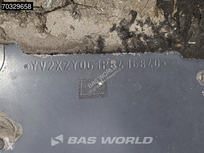 شاحنة Volvo 460 8X4 Full Steel Big-Axle 20m3...