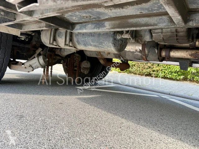 شاحنة Mercedes 1222 V6/...