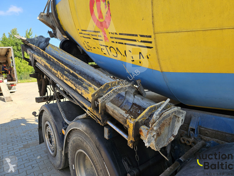 Betonárske zariadenie Volvo 480 8X4