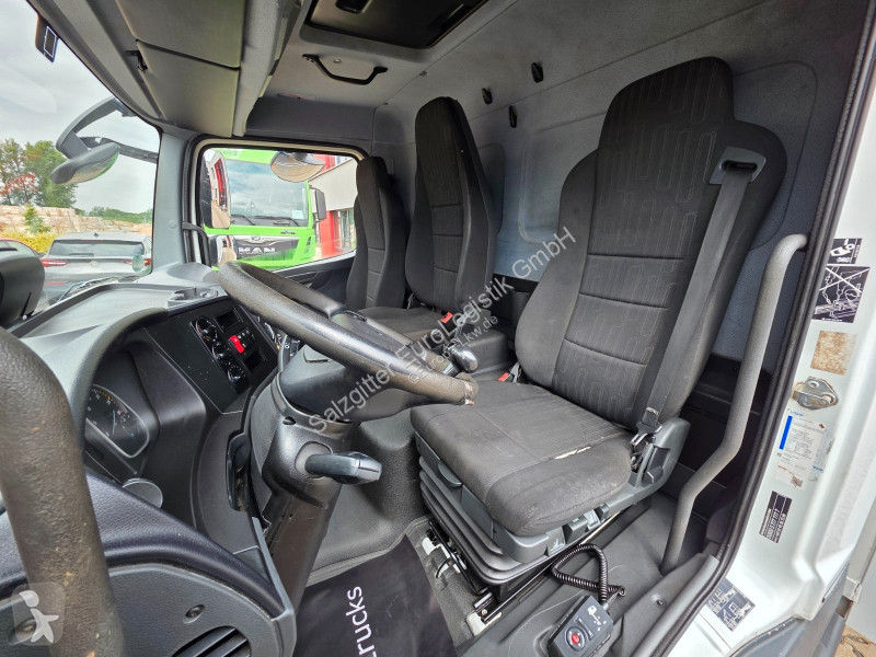 شاحنة Mercedes 818 | 3 Sitzen | Ladebordwand