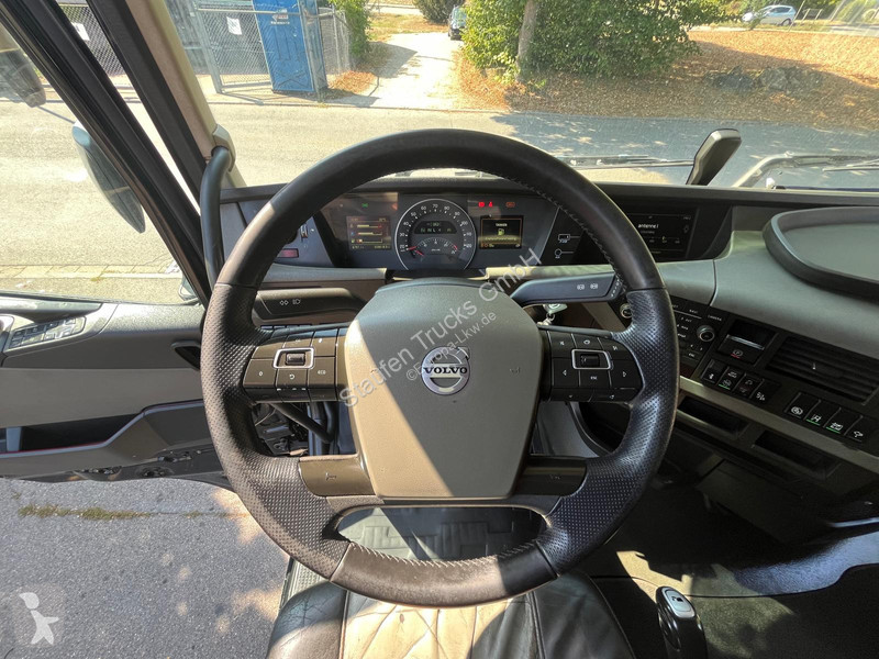 شاحنة Volvo 500  500 XL*6x2*Abrollkipper HYVA...