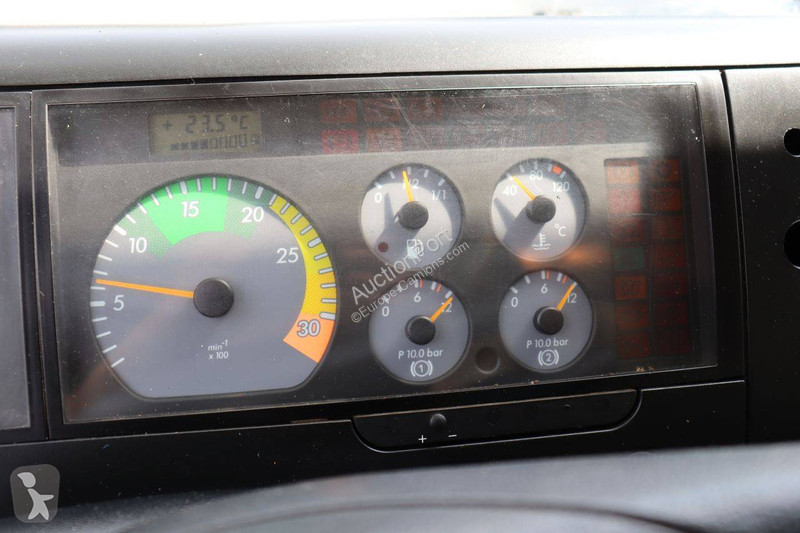 Camion Mercedes 813D