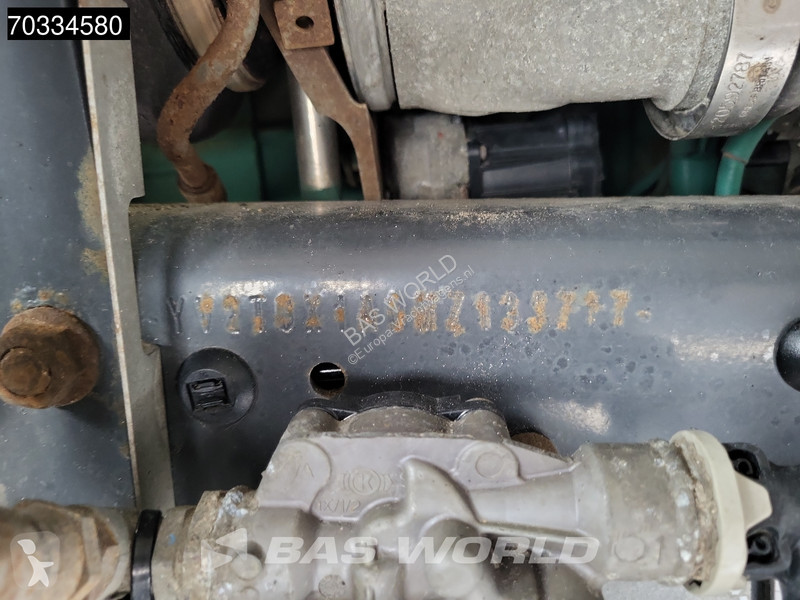 Camion Volvo 250 4X2 12tonner 1500kg...