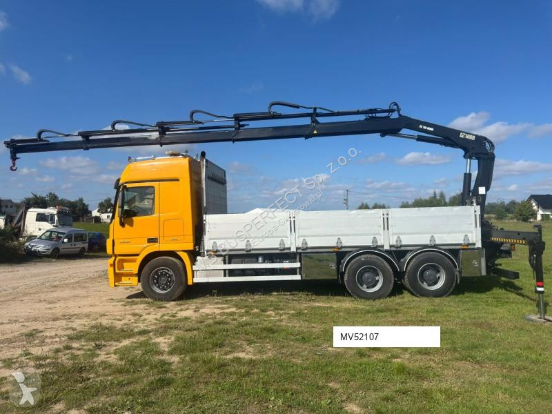 Vrachtwagen Mercedes 166XS