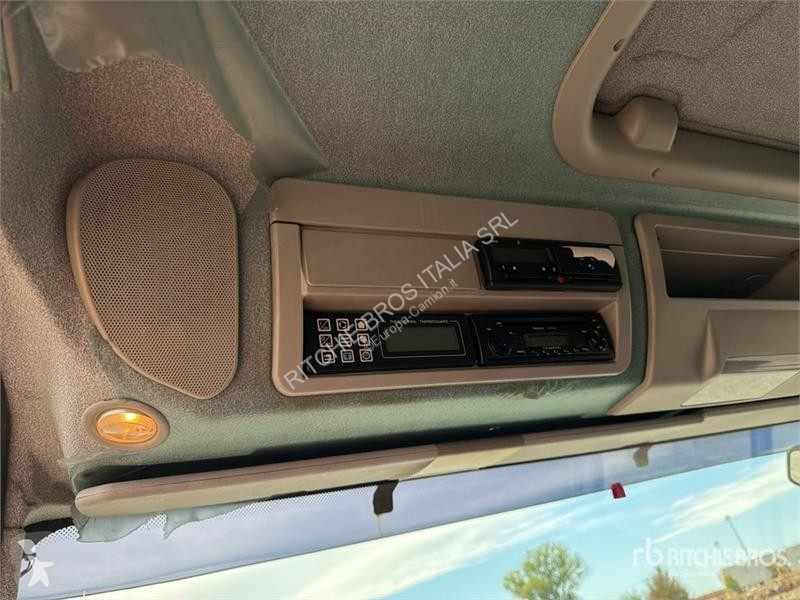 Kamion Iveco 140E28 4x2 Refrigerated Truck