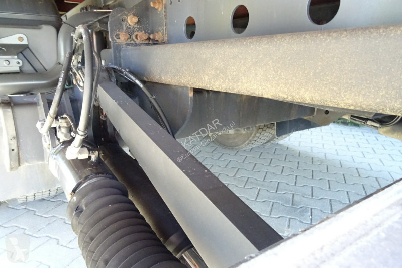 Camion Mercedes 1221 Euro 6 kontener 18 palet...
