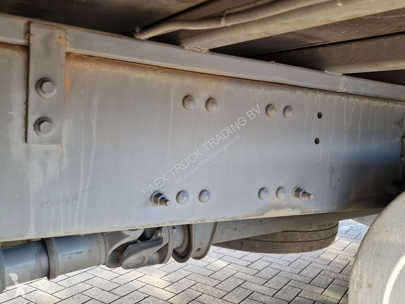 Kamion Volvo 420 6x2 - Flatbed - Loadlift - I...