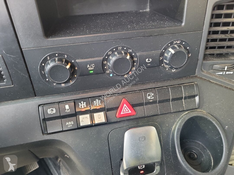 Camión Mercedes 2640