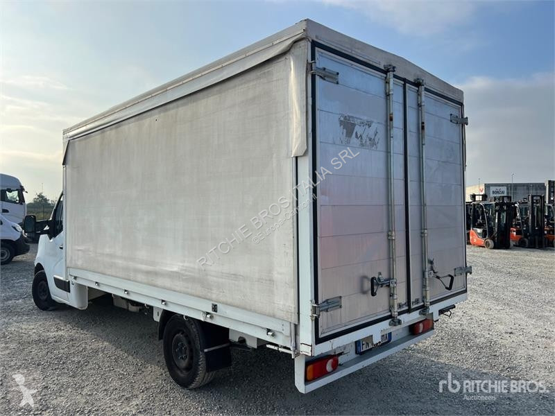 Camião Nissan NV400 P/M Curtain Side Truck