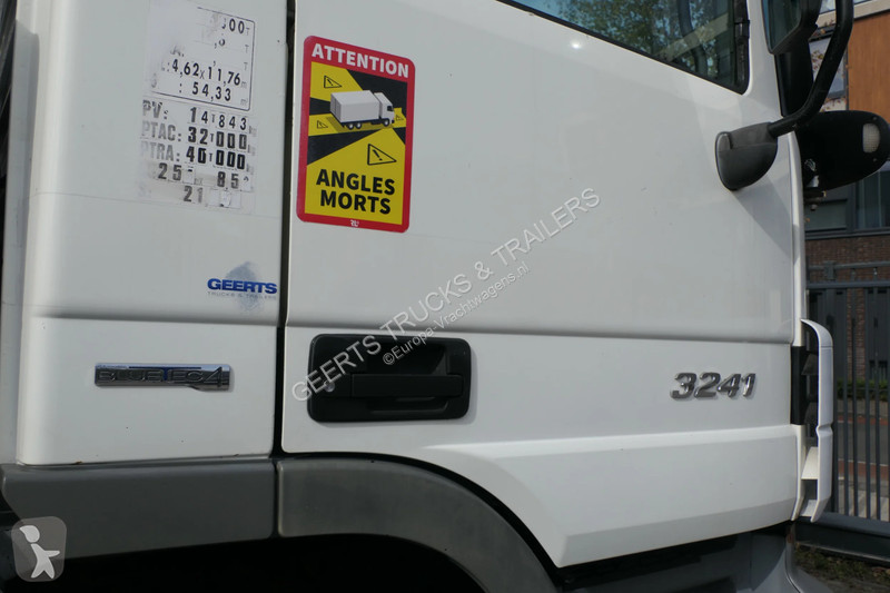 Camion Mercedes 3241