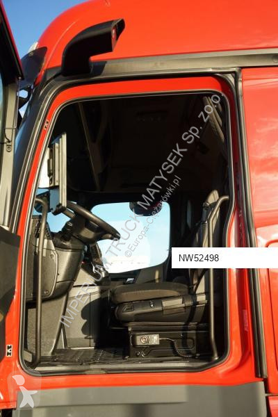 Грузовик Mercedes 2545